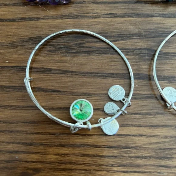 Lot of 6 bangle bracelets - Picture 3 of 7